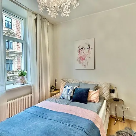 Apartment Very Center Gorgeous & Light Riga